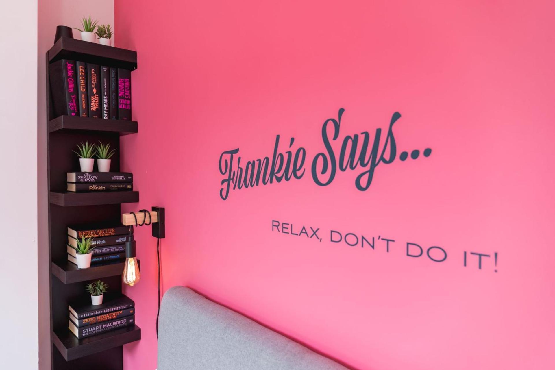 The Lipstick Palace - Fitzrovia - By Frankie Says Londres Extérieur photo