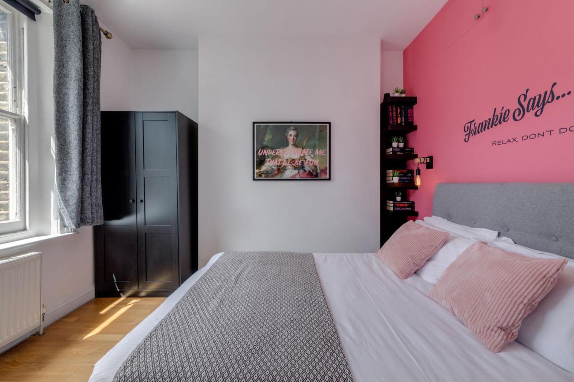 The Lipstick Palace - Fitzrovia - By Frankie Says Londres Extérieur photo